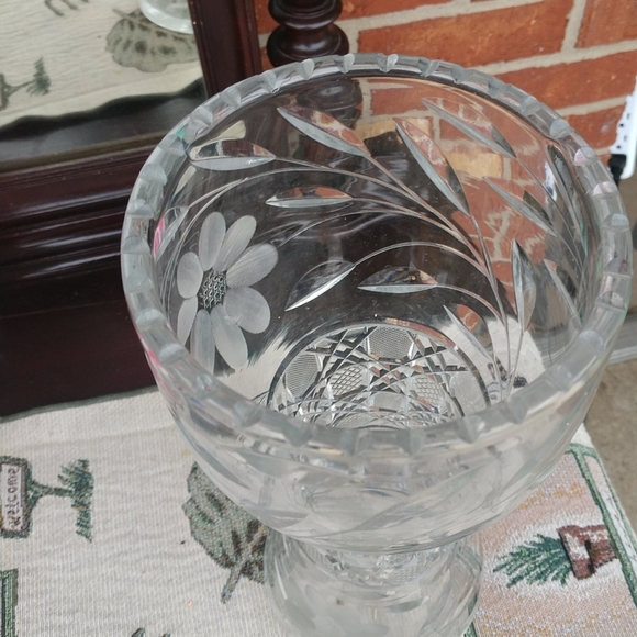 Botanical Elegant Vintage Crystal Hand-Cut Heavy 12" Vase Hourglass Shape 5 lbs. - Picture 16 of 16